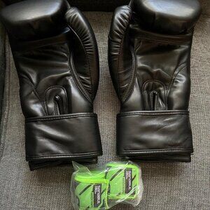 Venum Contender Boxing Gloves